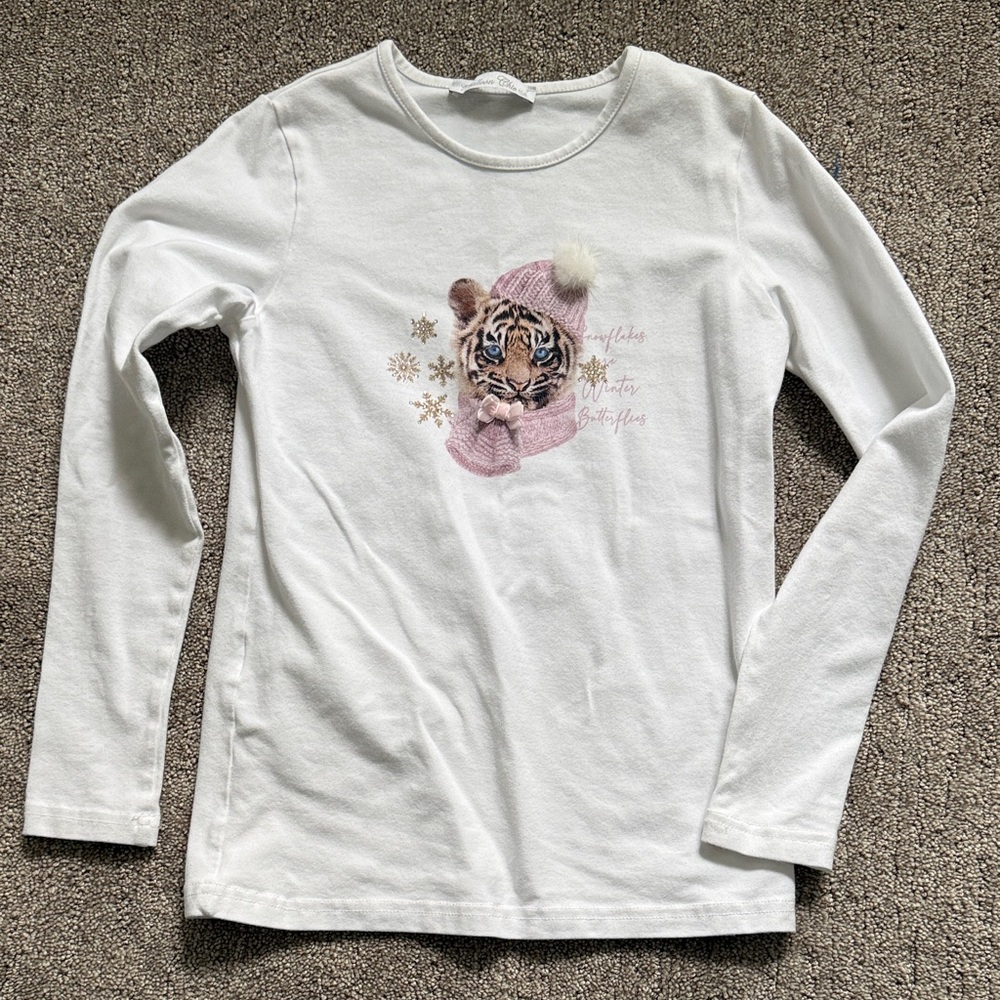 Cozy White Long Sleeve Kids Tee with Tiger Design